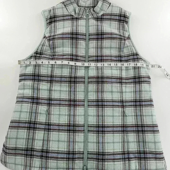 J. Jill Jade Plaid Curved Hem Puffer Vest Size M Pockets Fleece Inside - Picture 5 of 11